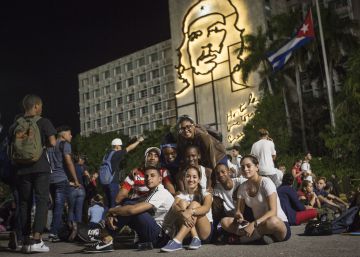 La muerte del mito Fidel a ojos de 'millennials' cubanos La muerte del mito Fidel a ojos de 'millennials' cubanos