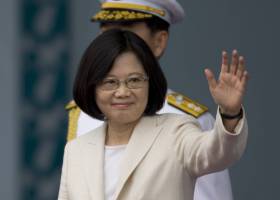 Donald Trump corre el riesgo de abrir una crisis con China al hablar por teléfono con la presidenta de Taiwán Donald Trump corre el riesgo de abrir una crisis con China al hablar por teléfono con la presidenta de Taiwán