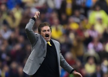 La Fiscalía pide la detención del entrenador La Volpe por acoso sexual