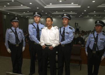 Bo Xilai, exmiembro del Politburó, durante su juicio en 2013.