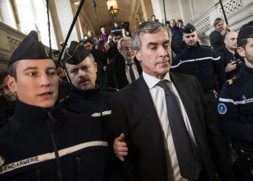 Un exministro de Hollande es condenado a tres años de cárcel por fraude fiscal