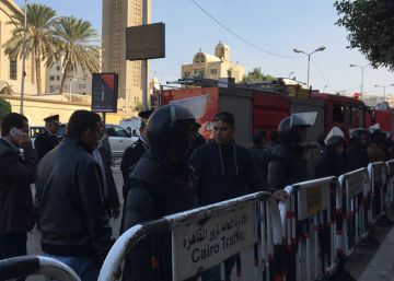 Ao menos 25 mortos em um atentado perto da catedral cristã copta no Cairo