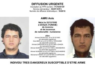 Polícia alemã busca tunisiano de 24 anos por suspeita de ligação com atentado de Berlim Polícia alemã busca tunisiano de 24 anos por suspeita de ligação com atentado de Berlim