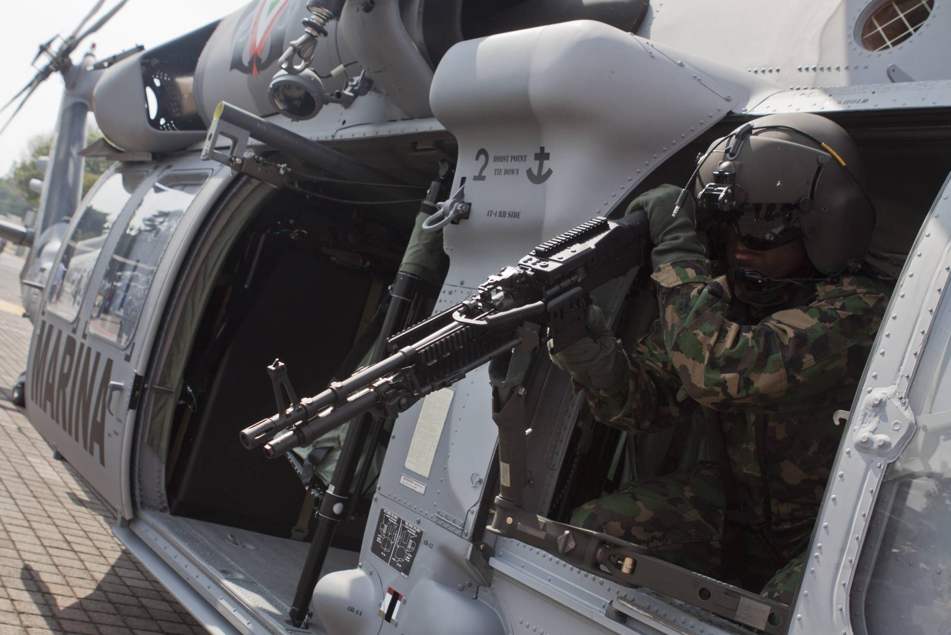 Un helicóptero entregado por EE UU a México, en 2011. Un helicóptero entregado por EE UU a México, en 2011.