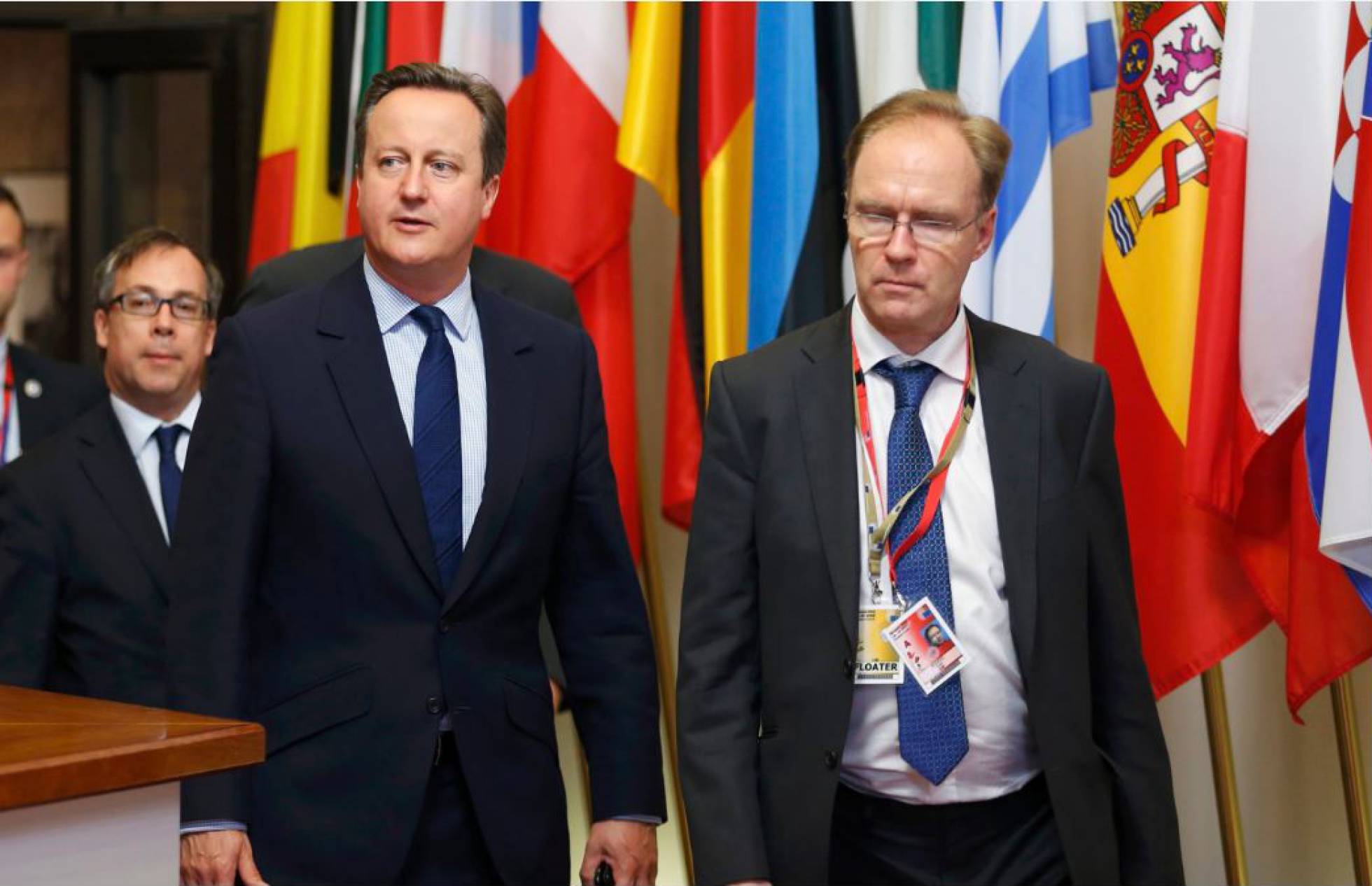 Ivan Rogers, a la derecha, junto al ex primer ministro británico, David Cameron, en una imagen tomada en junio de 2016. Ivan Rogers, a la derecha, junto al ex primer ministro británico, David Cameron, en una imagen tomada en junio de 2016.