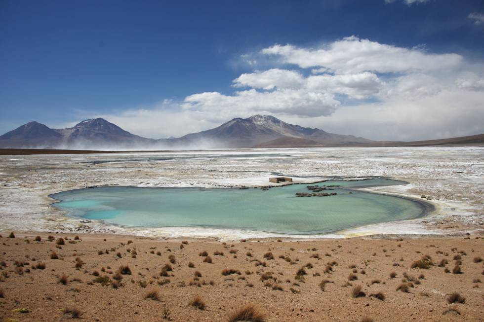 Las termas de Polloquere, a pocos kilómetros del salar de Surire.