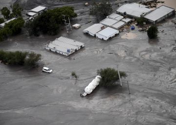 Un alud de tierra sepulta cuatro pueblos en Argentina: dos muertos Un alud de tierra sepulta cuatro pueblos en Argentina: dos muertos