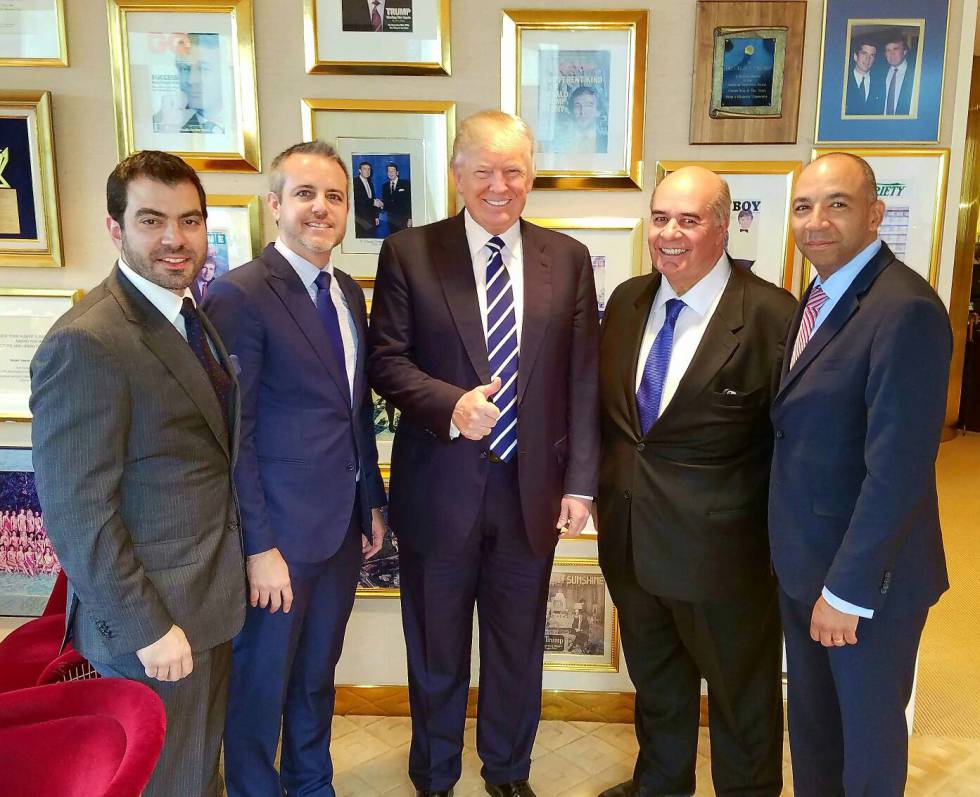 Los expertos latinoamericanos reunidos con Donald Trump Los expertos latinoamericanos reunidos con Donald Trump
