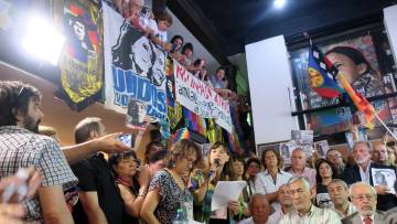 Multitudinaria rueda de prensa en Buenos Aires a un año de la detención de Milagro Sala.