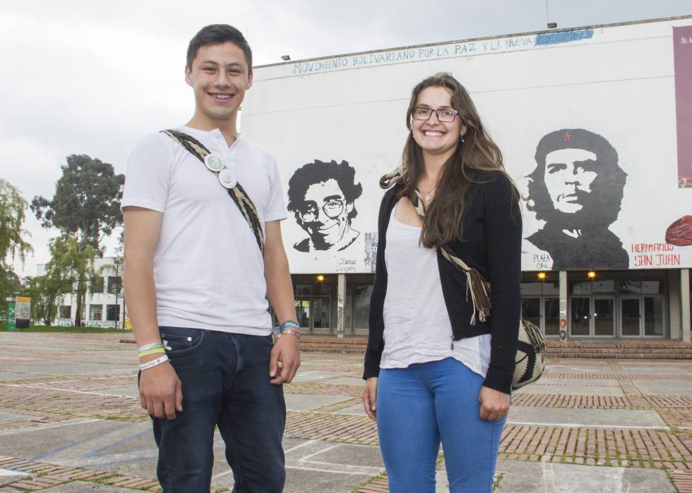 Andrés Salazar y Alejandra Rojas, alumnos y representantes estudiantiles de la Universidad Nacional.