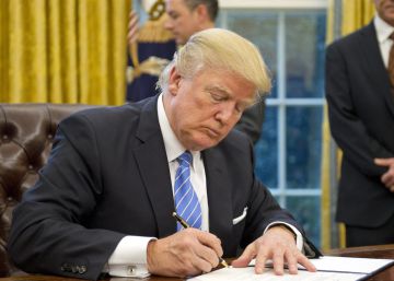 Trump reinstaura proibição a verbas para o aborto no exterior Trump reinstaura proibição a verbas para o aborto no exterior