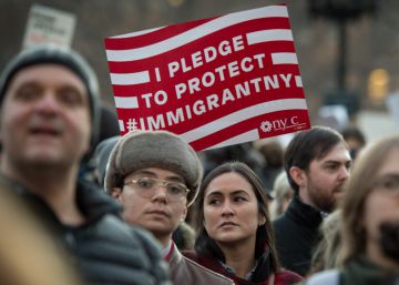 Nueva York y Los Ángeles prometen dar la batalla por sus inmigrantes
