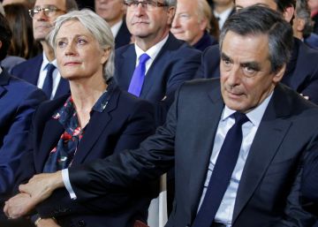 La policia francesa entra a l’Assemblea Nacional per buscar documents sobre la dona de Fillon