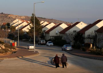 Parlamento de Israel legaliza assentamentos na Cisjordânia pela primeira vez em 50 anos Parlamento de Israel legaliza assentamentos na Cisjordânia pela primeira vez em 50 anos