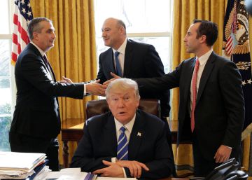 Trump acusa juízes que bloqueiam seu decreto imigratório de estarem “politizados”