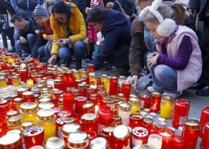 La tragedia de la discoteca derriba el Gobierno rumano La tragedia de la discoteca derriba el Gobierno rumano