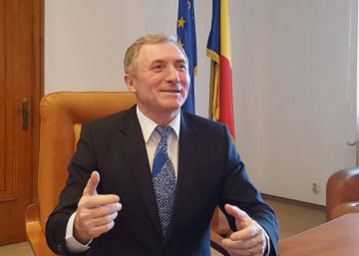 “Los rumanos ya no aceptan que nadie les meta la mano en el bolsillo” “Los rumanos ya no aceptan que nadie les meta la mano en el bolsillo”