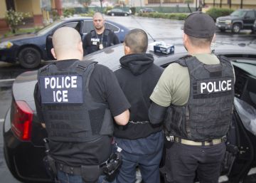 Detenidos cientos de inmigrantes en nuevas redadas en seis Estados de EE UU Detenidos cientos de inmigrantes en nuevas redadas en seis Estados de EE UU