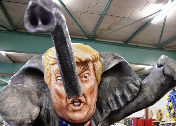 Una Casa Blanca de uñas con el mundo