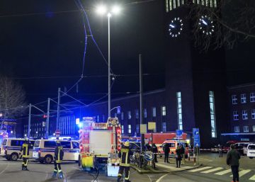 Un home fereix amb una destral set persones a l’estació de Düsseldorf
