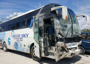 Un autobús arrolla a una multitud por accidente y mata a 38 personas en Haití