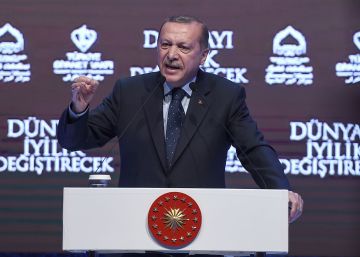 Turquia ameaça Holanda e acusa Merkel de apoiar terroristas Turquia ameaça Holanda e acusa Merkel de apoiar terroristas