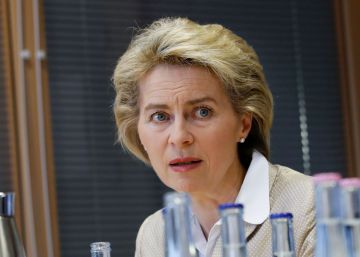 Ursula von der Leyen, ministra de Defensa de Alemania, el pasado día 14 en Berlín.