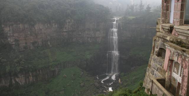El salto de Tequendama en Colombia.