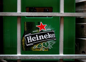 Hungria ameaça a estrela vermelha “comunista” da Heineken