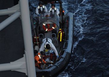 Desaparecidos unos 150 inmigrantes al naufragar su embarcación rumbo a Italia Desaparecidos unos 150 inmigrantes al naufragar su embarcación rumbo a Italia