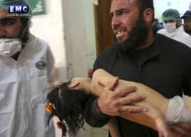 Un supuesto ataque químico causa una matanza en la zona rebelde siria