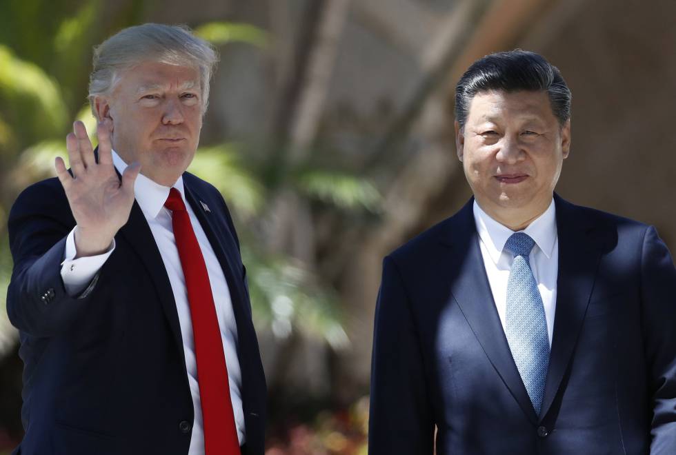 Donald Trump, a la izquierda, junto al presidente chino, Xi Jinping.