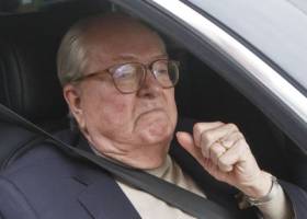 Le Pen niega la responsabilidad de Francia en las redadas contra judíos de la II Guerra Mundial