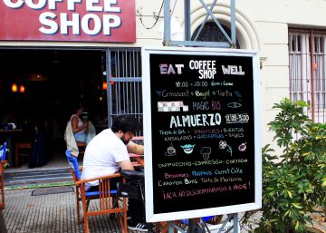 México protesta por un cartel en un bar de Uruguay que prohibía la entrada a mexicanos y perros México protesta por un cartel en un bar de Uruguay que prohibía la entrada a mexicanos y perros