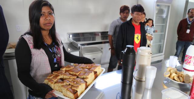 En la nueva panadería, los guaraníes hornearán panes.