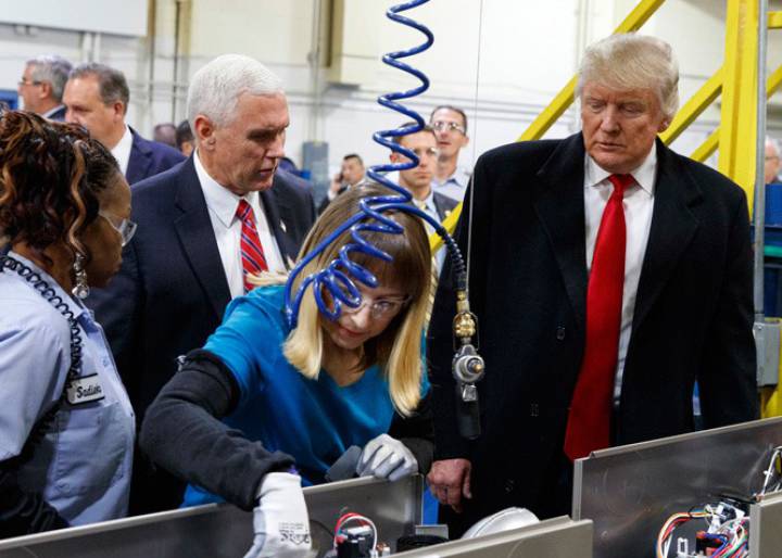 Trump regresa al Medio Oeste con ayudas pero sin soluciones al declive Trump regresa al Medio Oeste con ayudas pero sin soluciones al declive