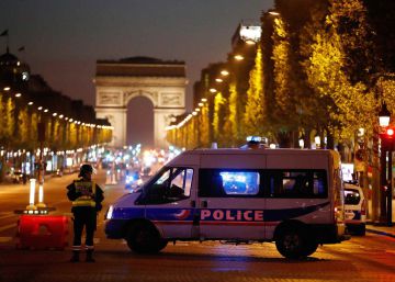 Un policía muerto y otros dos heridos en un tiroteo en París