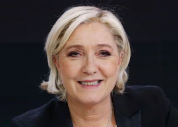 Le Pen se afasta temporariamente da presidência de seu partido Le Pen se afasta temporariamente da presidência de seu partido