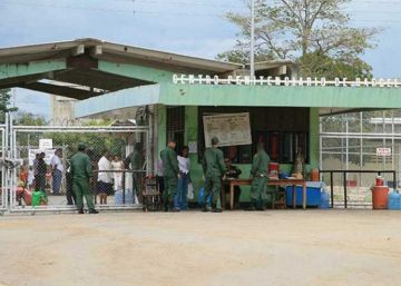 Al menos 37 muertos por un motín en una prisión del sur de Venezuela Al menos 37 muertos por un motín en una prisión del sur de Venezuela