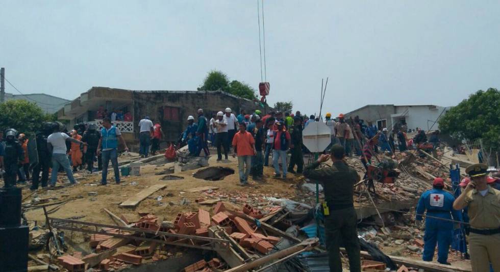 Resultado de imagen para colombia edificio cartagena colapso