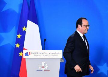 Hollande acusa a Le Pen de enmascarar su deseo de sacar a Francia del euro
