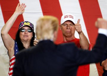 Las páginas de noticias falsas de las que no habla Donald Trump