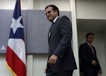 Puerto Rico solicita acogerse a la ley de quiebra hundido por la deuda Puerto Rico solicita acogerse a la ley de quiebra hundido por la deuda
