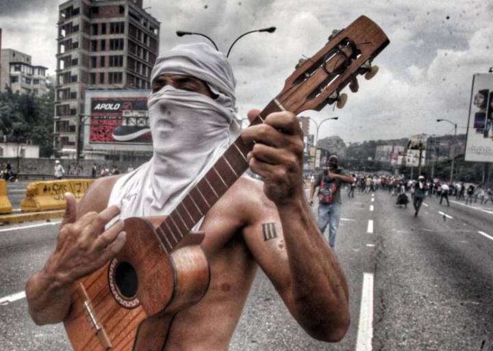 La mujer de la tanqueta y otros símbolos de la resistencia pacífica en Venezuela La mujer de la tanqueta y otros símbolos de la resistencia pacífica en Venezuela