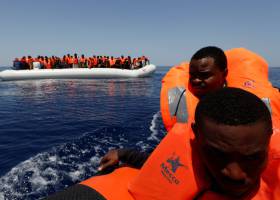 La crisis migratoria se agrava y desborda a Italia