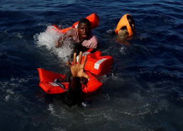 Les trucades prèvies al naufragi: “Sisplau, veniu, ens morim...”