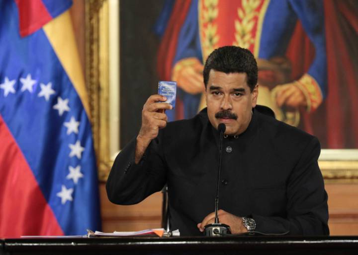 El Gobierno de Maduro destituye a la ministra que difundió el informe sobre la mortalidad infantil El Gobierno de Maduro destituye a la ministra que difundió el informe sobre la mortalidad infantil