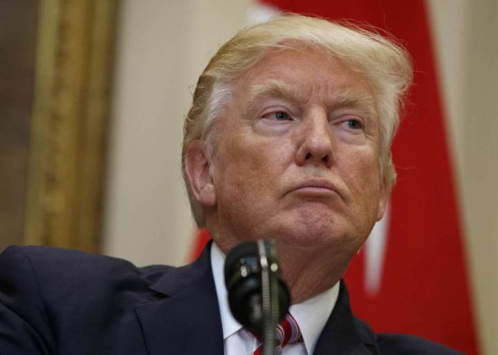 Trump abre una crisis de confianza con sus aliados al revelar material secreto a Rusia Trump abre una crisis de confianza con sus aliados al revelar material secreto a Rusia