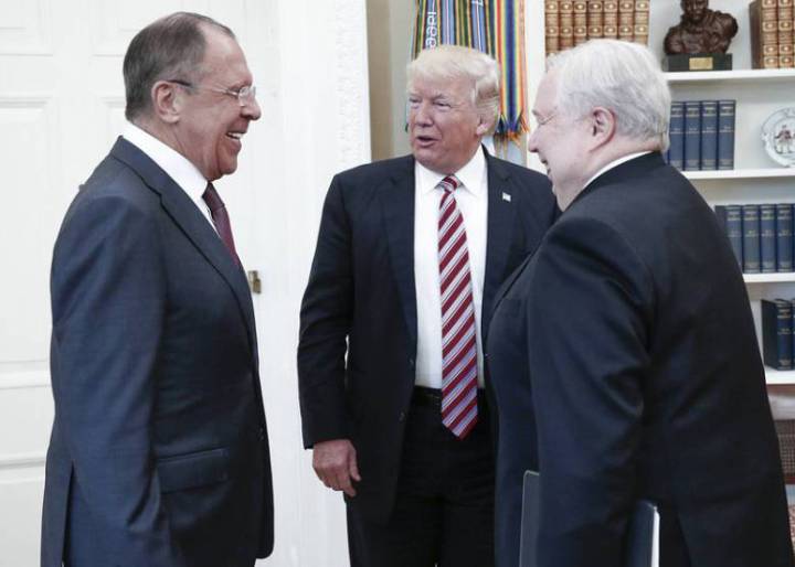 Trump defiende su “absoluto derecho” a compartir con Rusia información sobre terrorismo Trump defiende su “absoluto derecho” a compartir con Rusia información sobre terrorismo