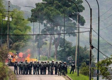 Maduro llama a unas elecciones constituyentes diseñadas a su medida Maduro llama a unas elecciones constituyentes diseñadas a su medida